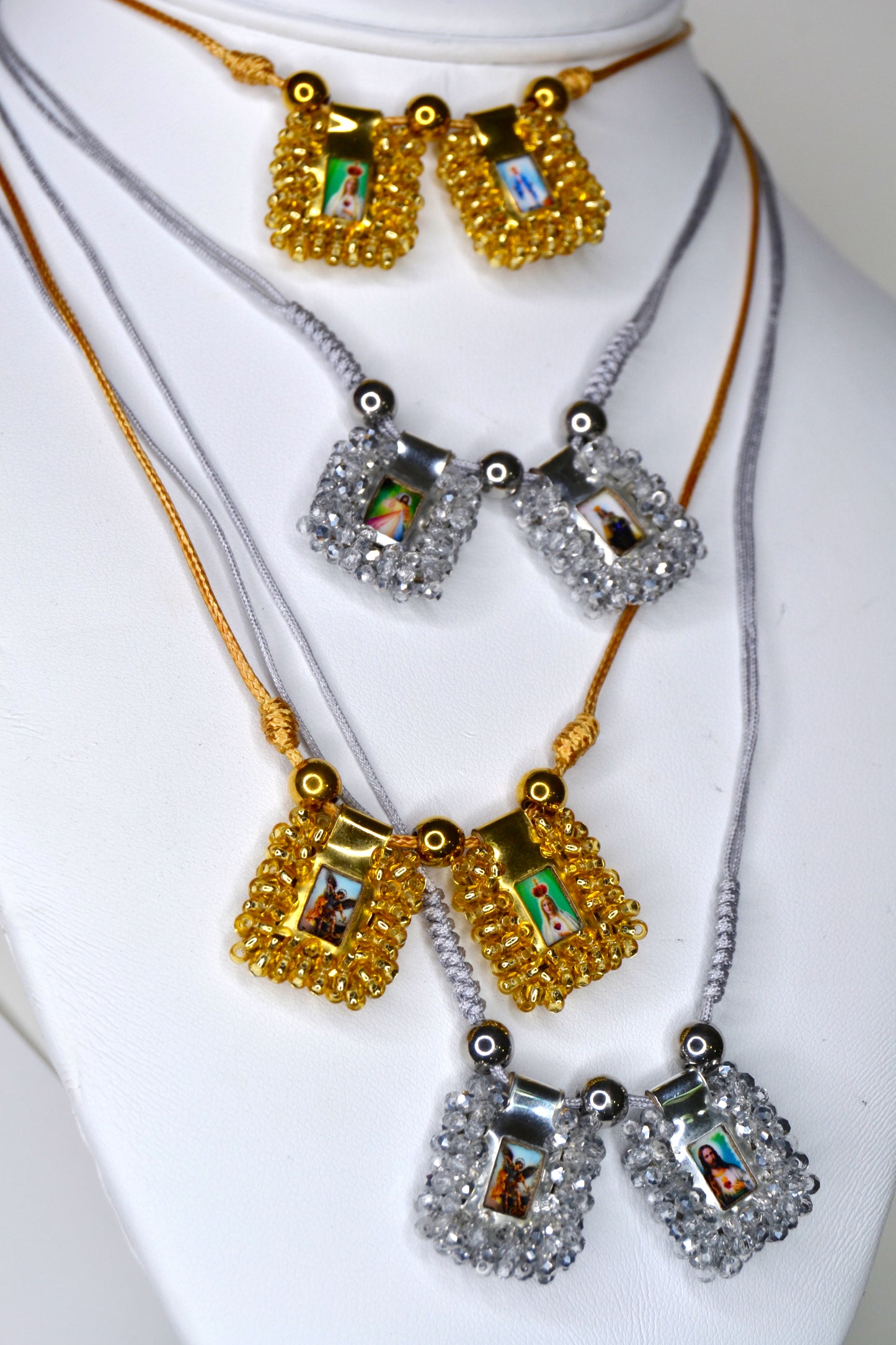 Collares de Escapulario