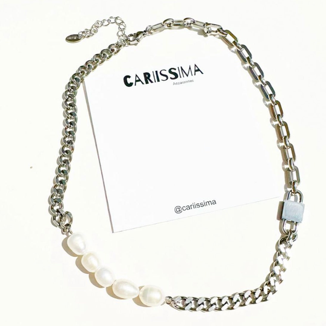 Chain & Pearl Necklace