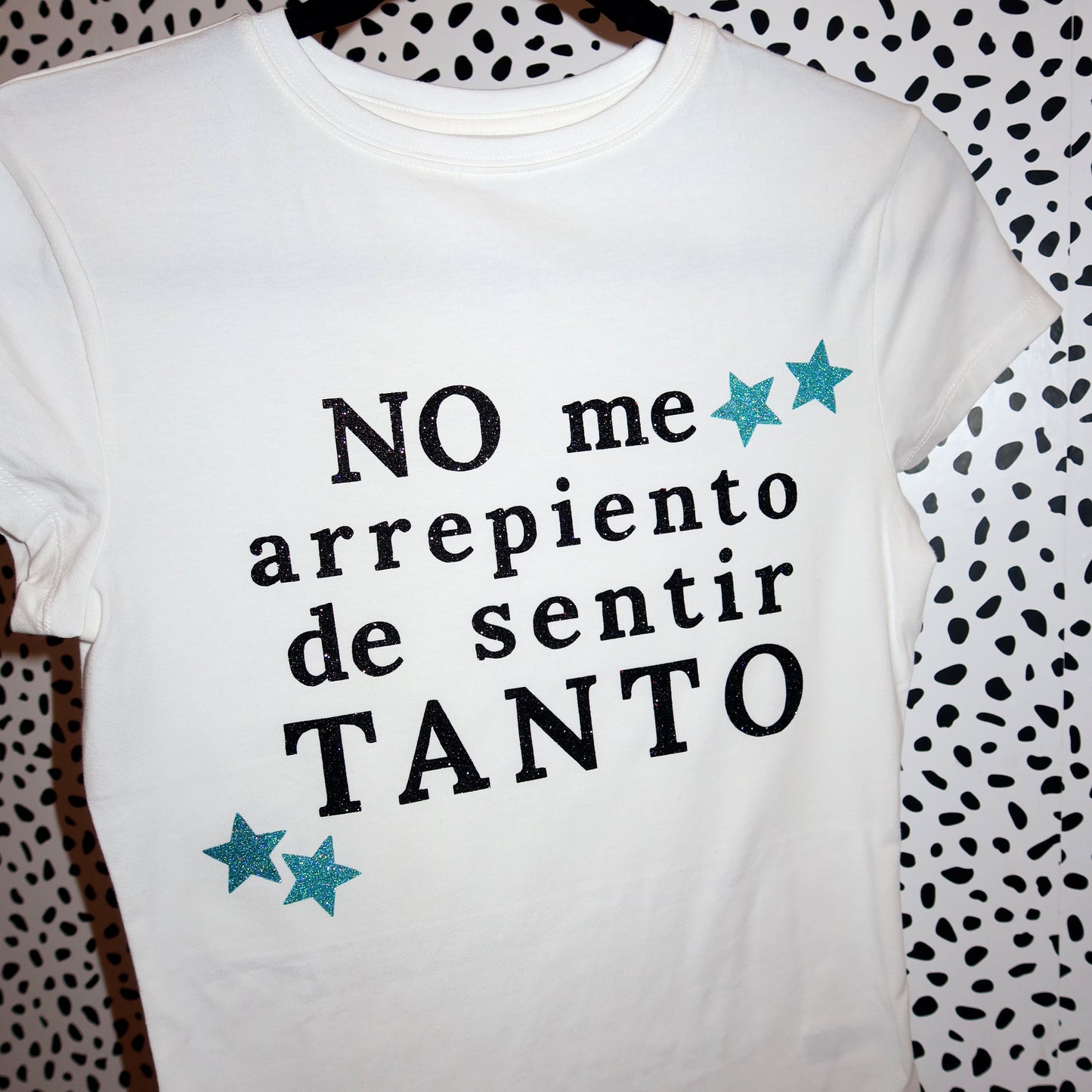 No Me Arrepiento De Sentir Tanto Top